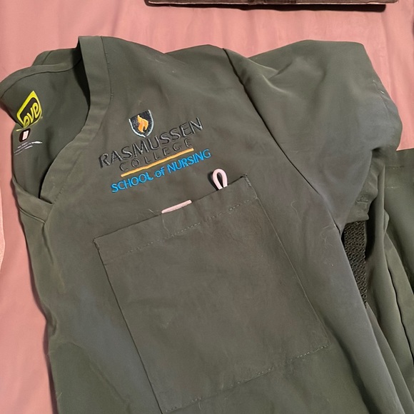 Rasmussen Scrubs - Picture 1 of 2